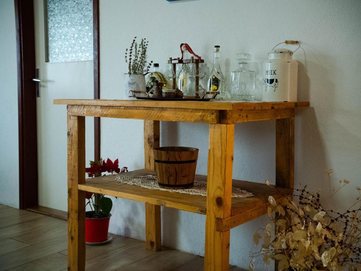 Apartment Village House Ravno Екстериор снимка